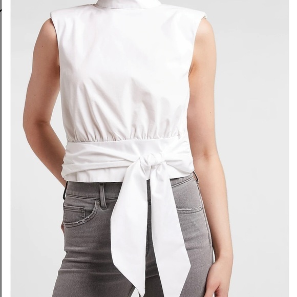 NWT Express Cropped Tie Waist Sleeveless Shoulder Pad Top, White, Size XS - Picture 1 of 14